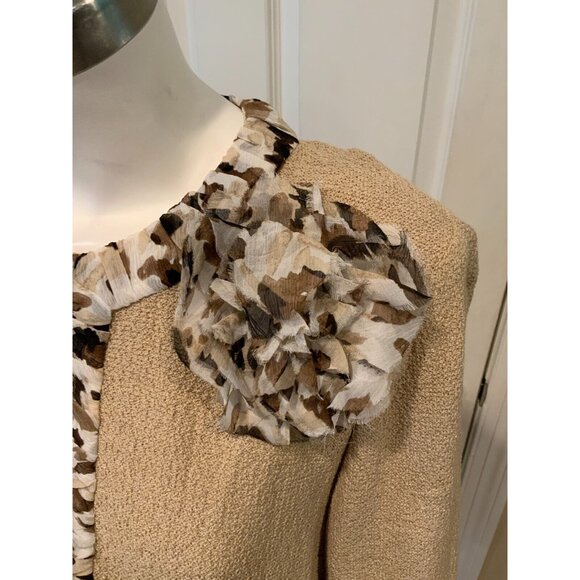 St. John Anise Melange Tan Wool Crepe Zip-Up Jacket Silk Trim $1,195 Size 12 NWT - Picture 2 of 7